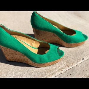 Comfortable and casual canvas wedges